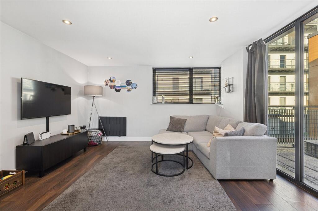 Main image of property: Advent Way, Manchester, Greater Manchester, M4