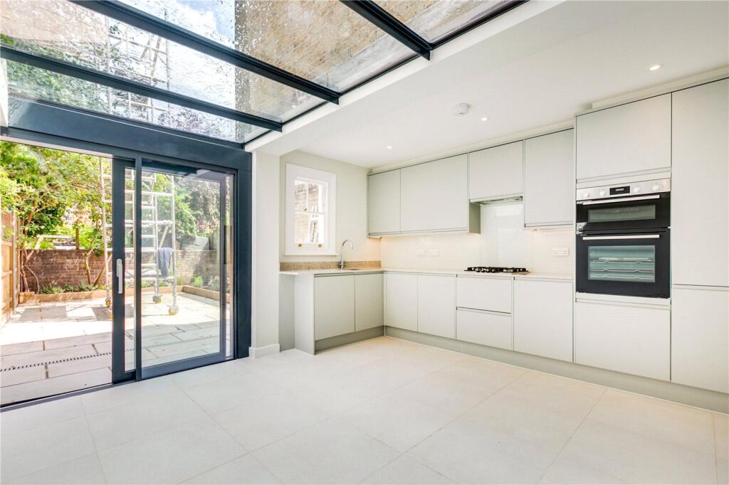 Main image of property: Walcot Square, London, SE11