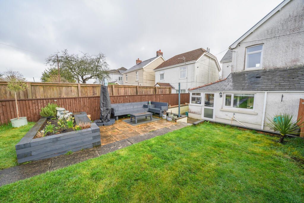 3 bedroom semidetached house for sale in New Road, Ammanford, SA18