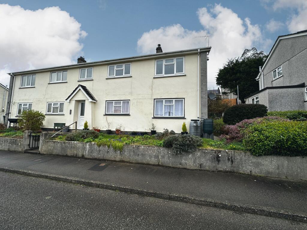 2 bedroom flat for sale in St. Andrews Close, Calstock, PL18