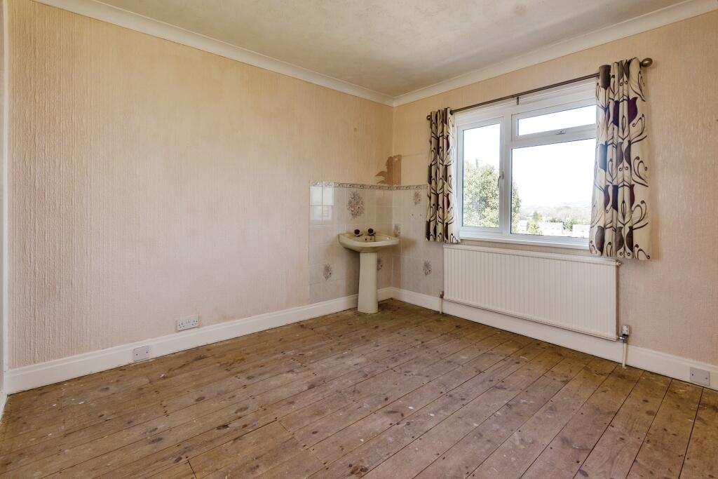 2 bedroom detached bungalow for sale in Nut Bush Lane, Torquay, TQ2