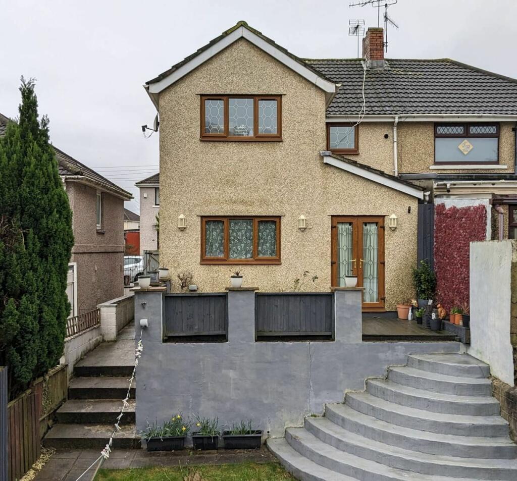 4 bedroom semidetached house for sale in Graig Park Circle, Newport, NP20