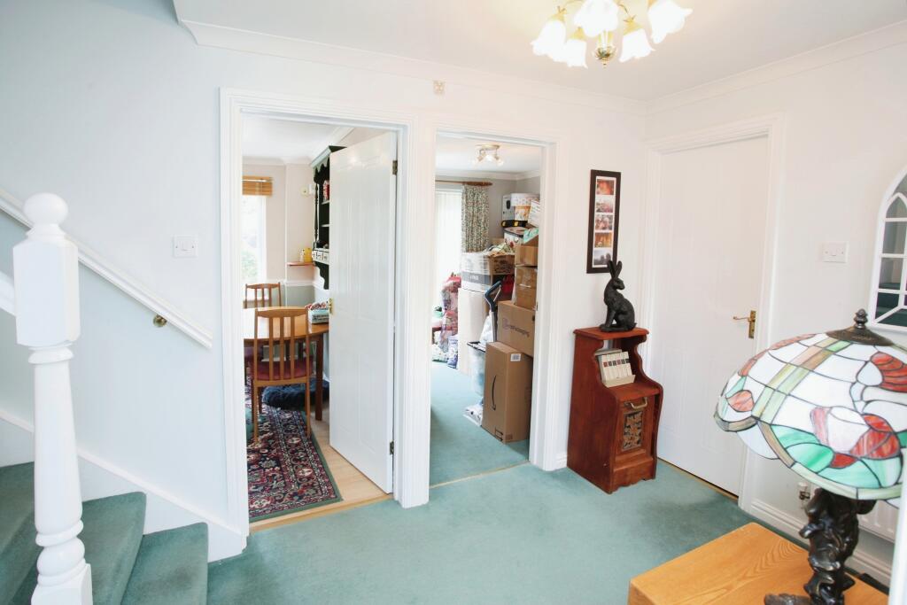 Additional property image - Clos Cae Pwll, Treharris, CF46