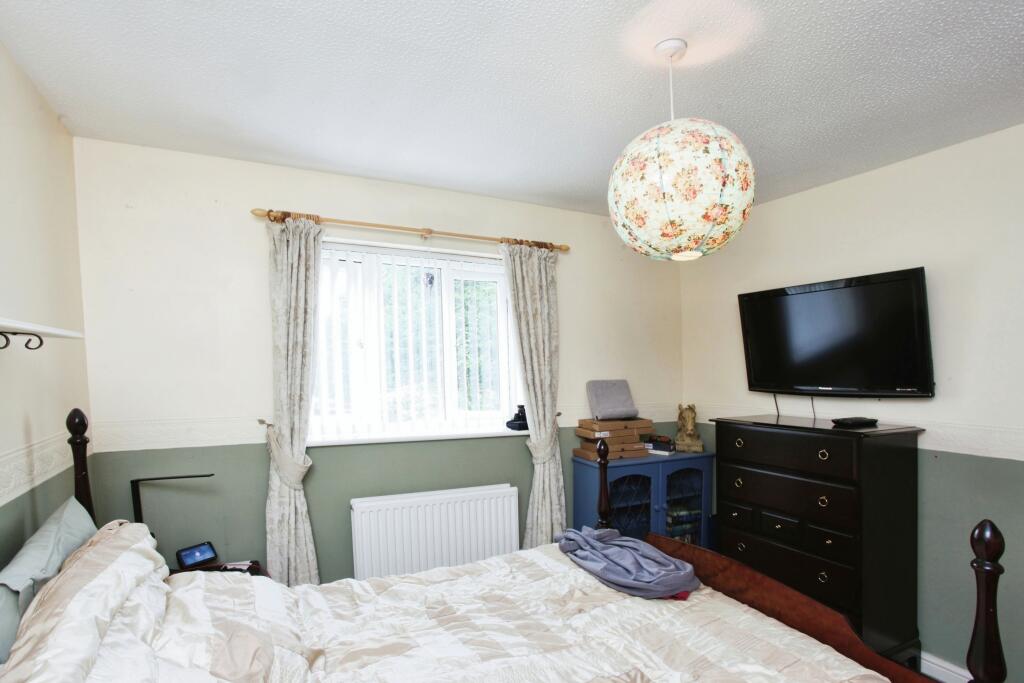 Additional property image - Clos Cae Pwll, Treharris, CF46