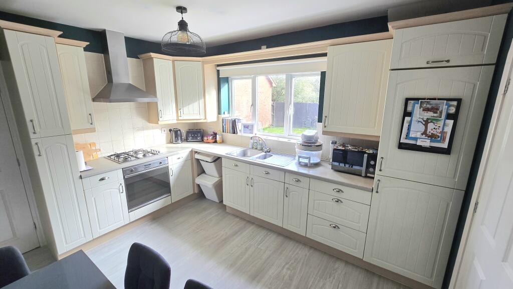 Additional property image - Page Drive, Cardiff, CF24