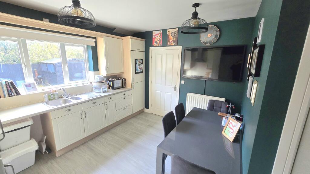 Additional property image - Page Drive, Cardiff, CF24