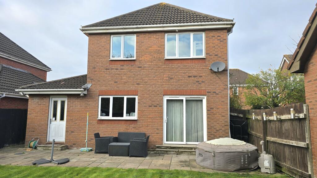 Additional property image - Page Drive, Cardiff, CF24