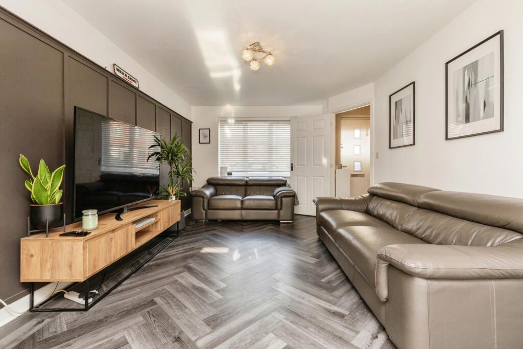 Additional property image - Cheers Drive, Bristol, BS5