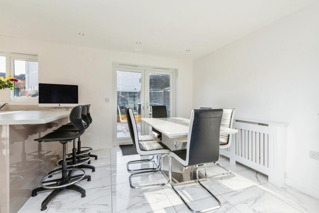 Additional property image - Cheers Drive, Bristol, BS5
