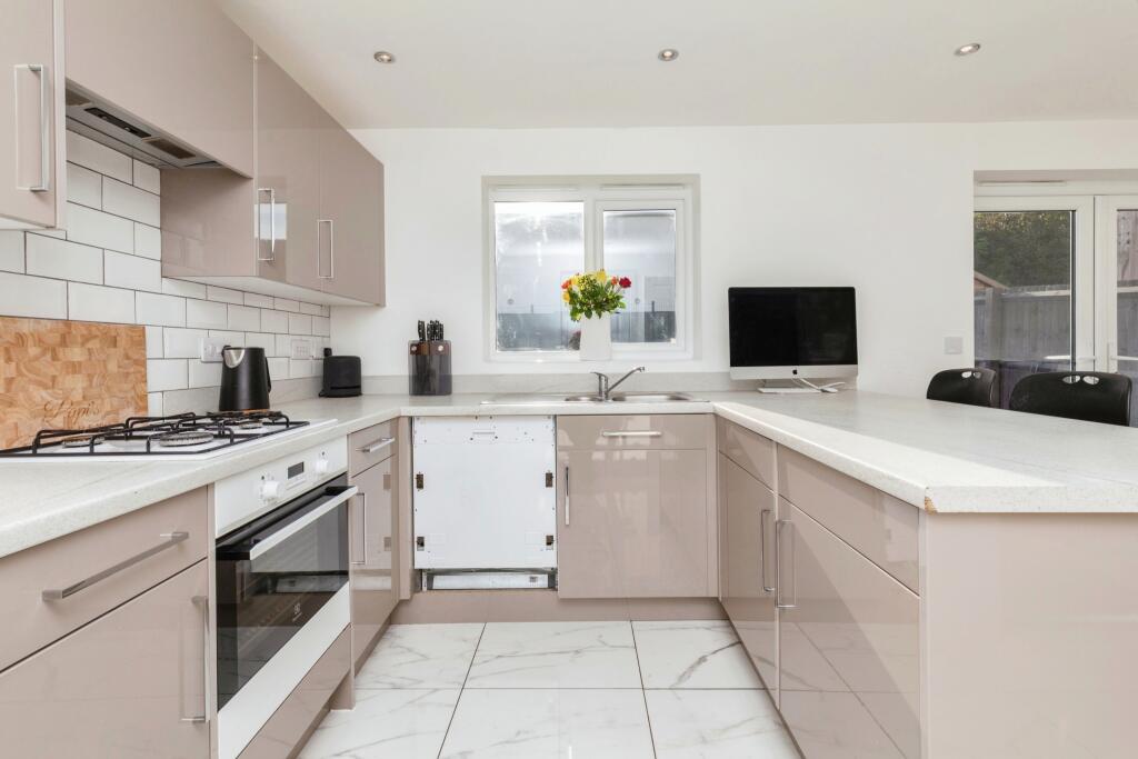 Additional property image - Cheers Drive, Bristol, BS5