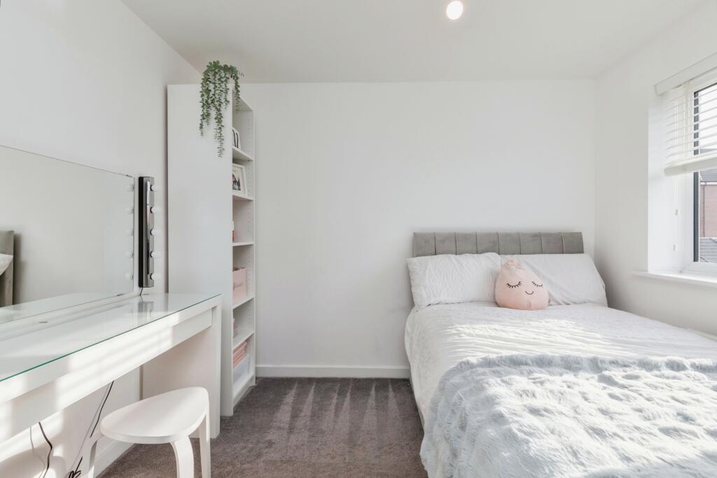 Additional property image - Cheers Drive, Bristol, BS5