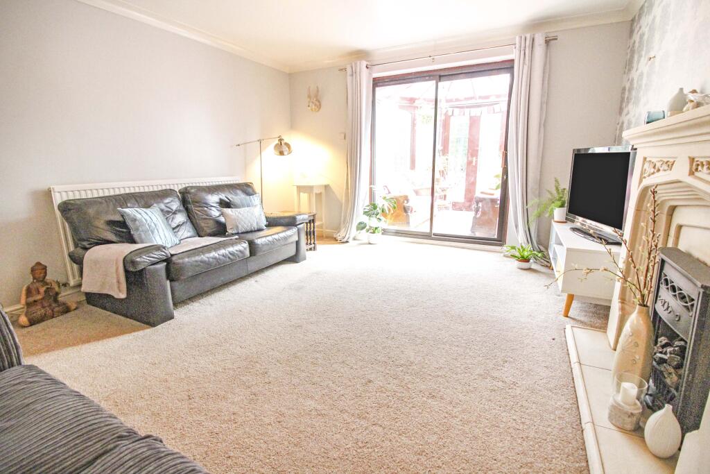 Additional property image - Otter Close, Redditch, B98