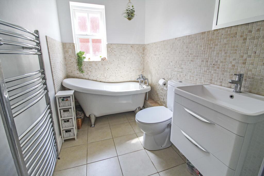 Additional property image - Otter Close, Redditch, B98