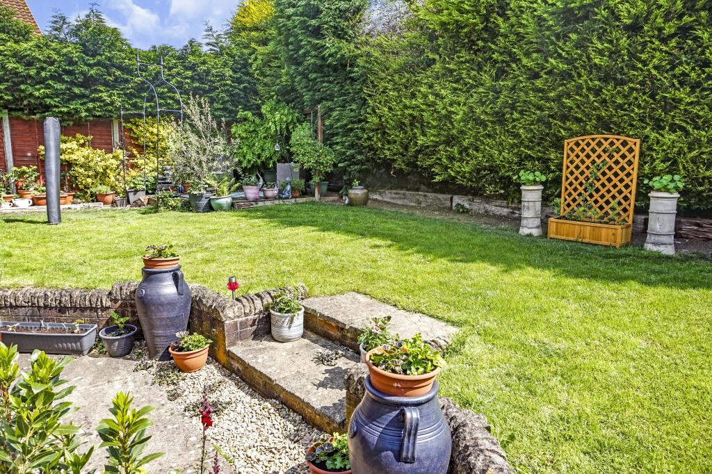 Additional property image - Otter Close, Redditch, B98