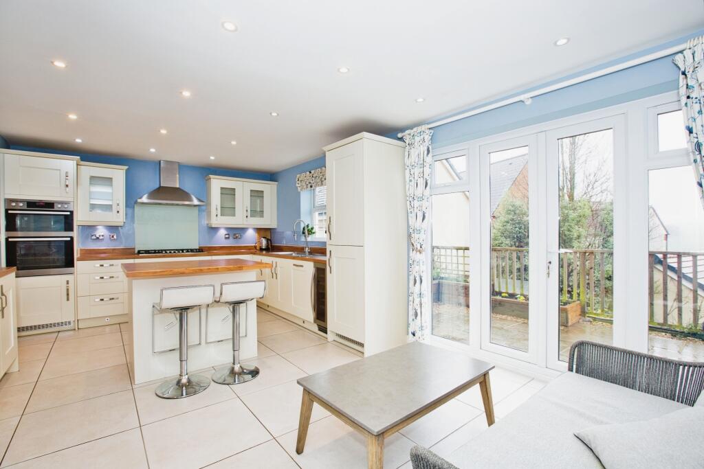Additional property image - Great Mead, Yeovil, BA21