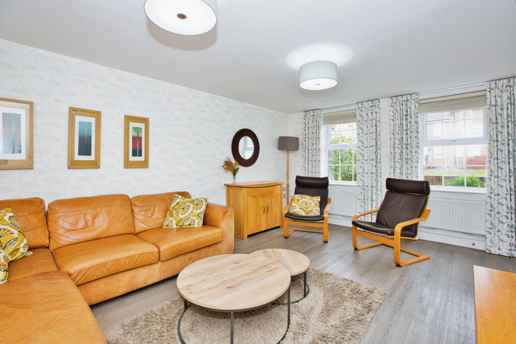 Additional property image - Great Mead, Yeovil, BA21