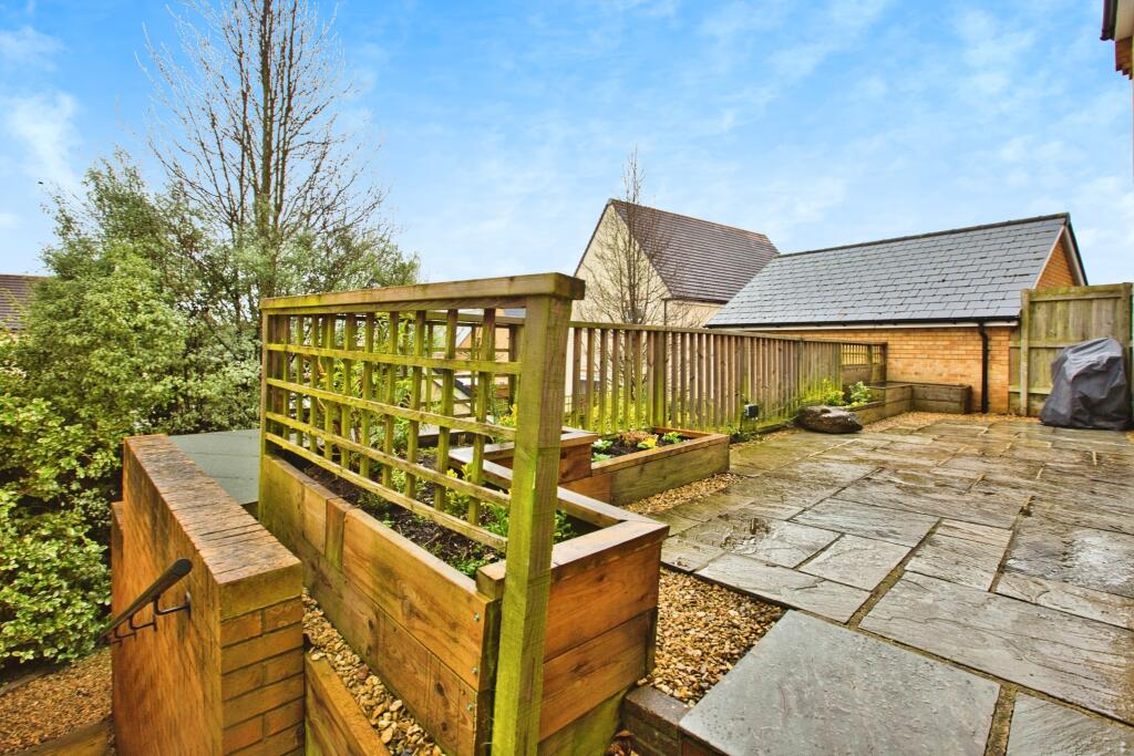 Additional property image - Great Mead, Yeovil, BA21
