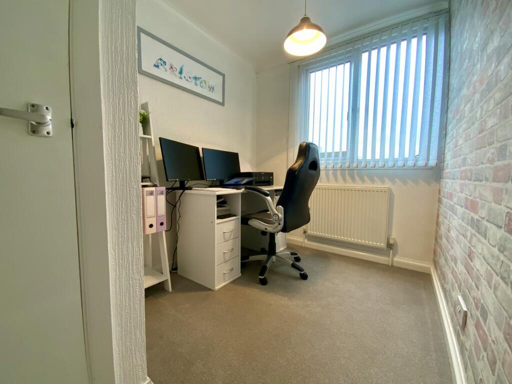 Additional property image - Cherington Close, Redditch, B98
