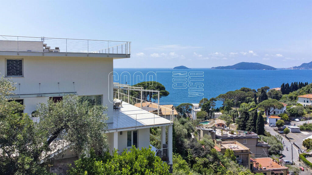 5 bedroom Villa for sale in Lerici, La Spezia...