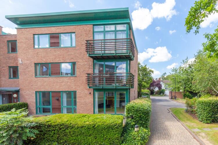 2 bedroom apartment for sale in Five Mile Drive Oxford OX2