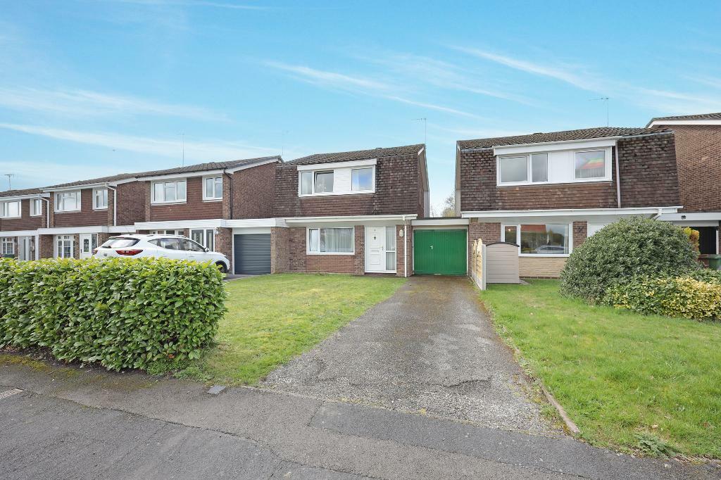 3 bedroom detached house for sale in Cedars Drive, Stone, Staffs, ST15