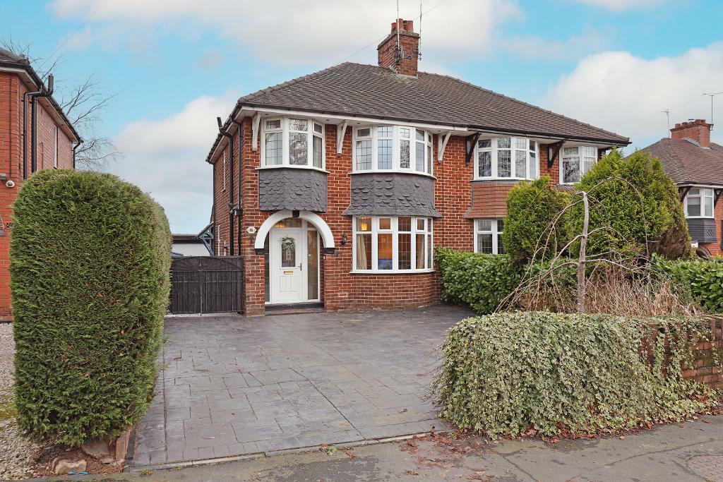 4 bedroom semidetached house for sale in Uttoxeter Road, Blythe Bridge