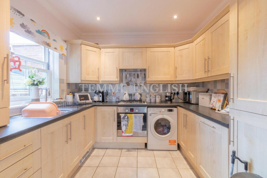 Additional property image - Woodland Drive, Colchester, CO3