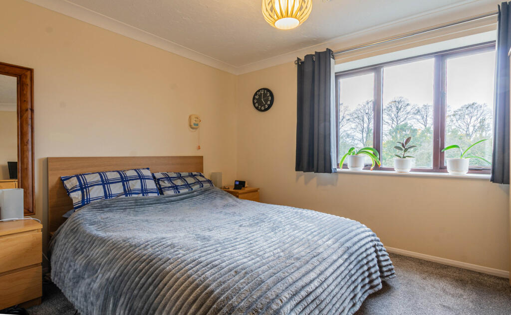 Additional property image - Ipswich Road, Colchester, CO4