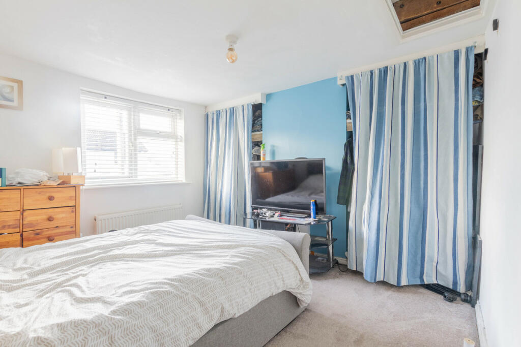 Additional property image - Straight Road, Colchester, CO3