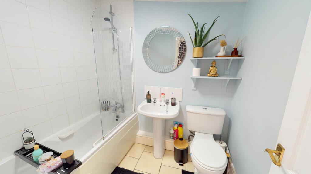 Additional property image - 33a, Gillott Road B16 0EU