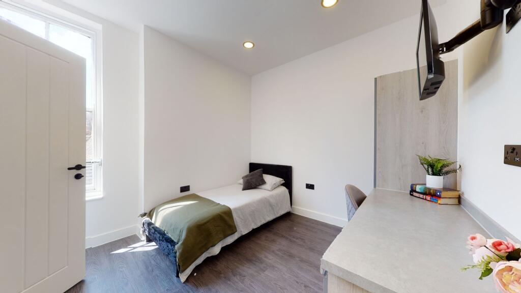 Main image of property: Flat 1, - Room F, Albert Street, Hounds Gate 2-4 NG1 7DD