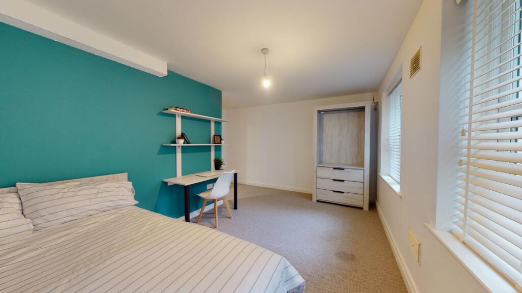 Main image of property: Flat 7, North Grange Mount, 15 The Grange LS6 2BY
