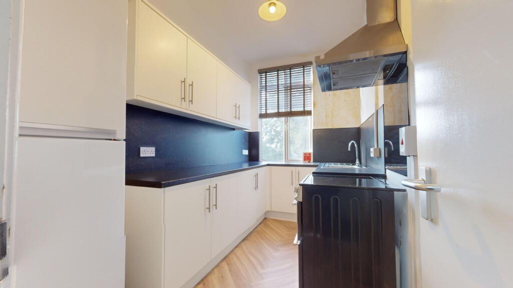 Main image of property: 31 Moorland Avenue LS6 1AP