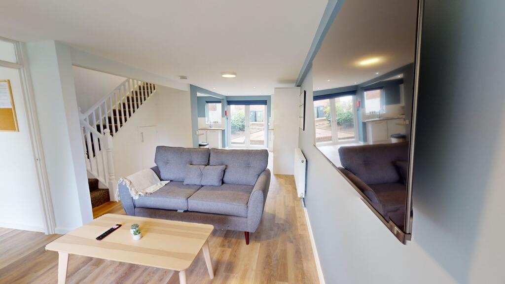 Main image of property: 22 Lyncombe Close EX4 5EJ