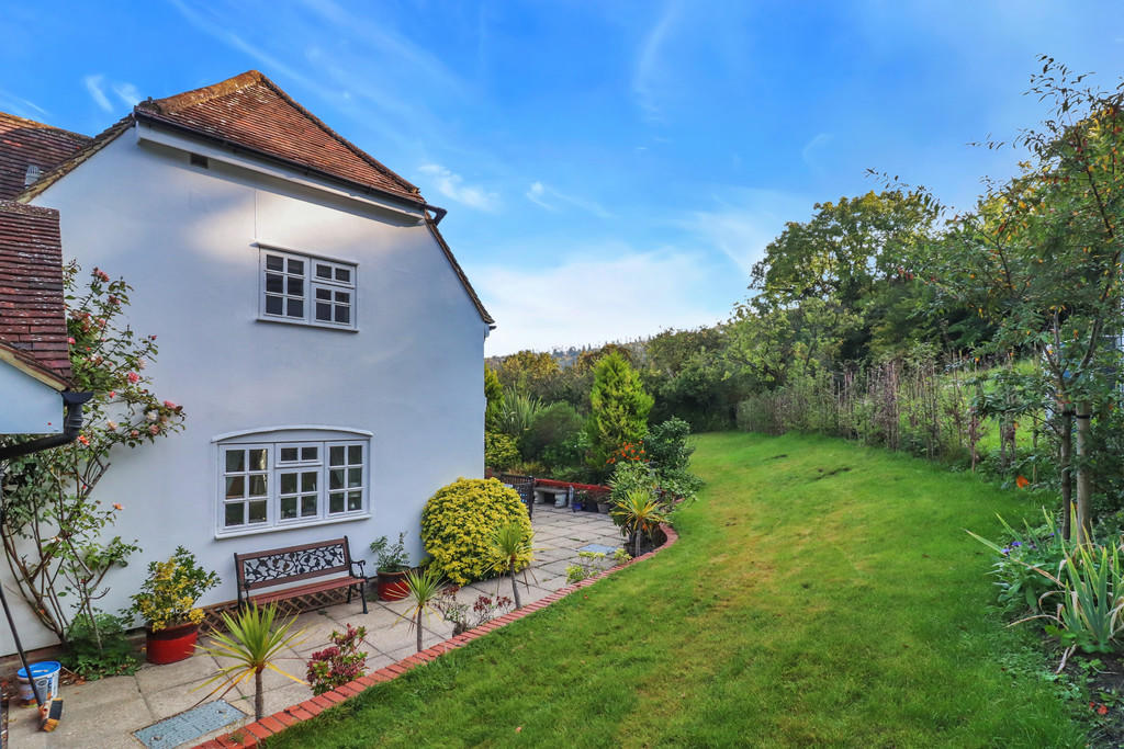 5 bedroom detached house for sale in Wendover, Bucks, HP22 5 bedroom detached house for sale in Wendover, Bucks, HP22