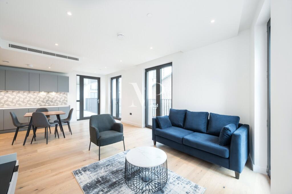 Main image of property: Clarendon Court, 43 Golden Lane