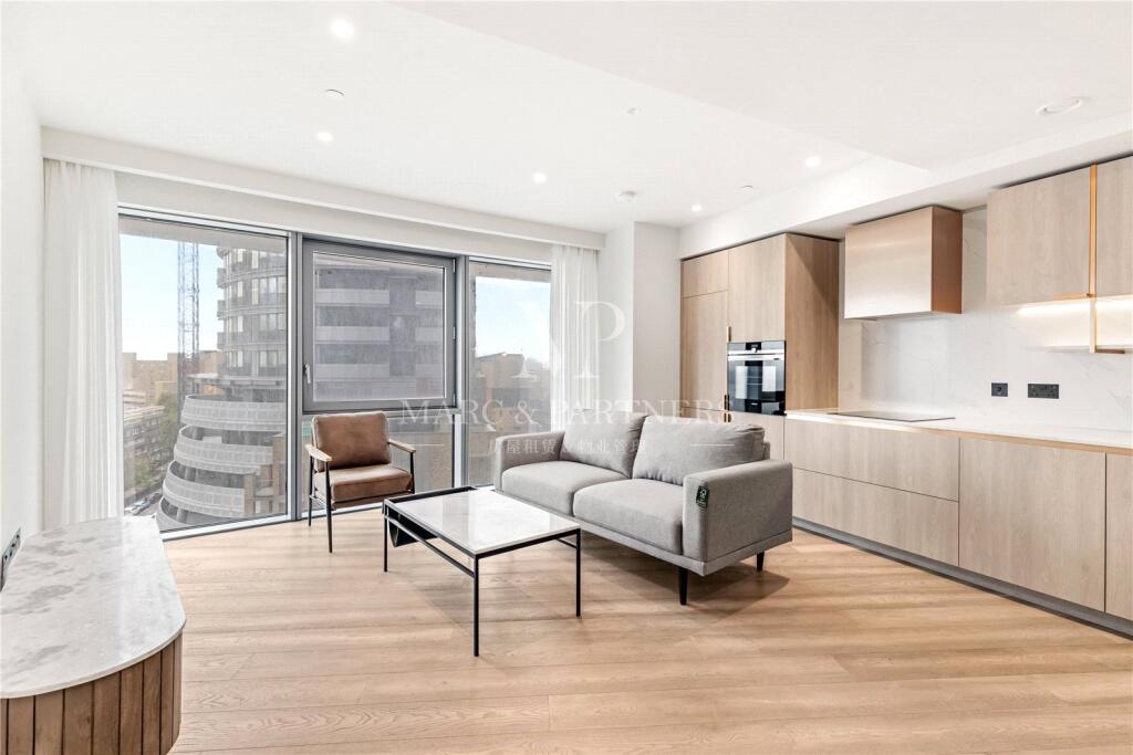 Main image of property: Marsh Wall, Aspen, London, E14