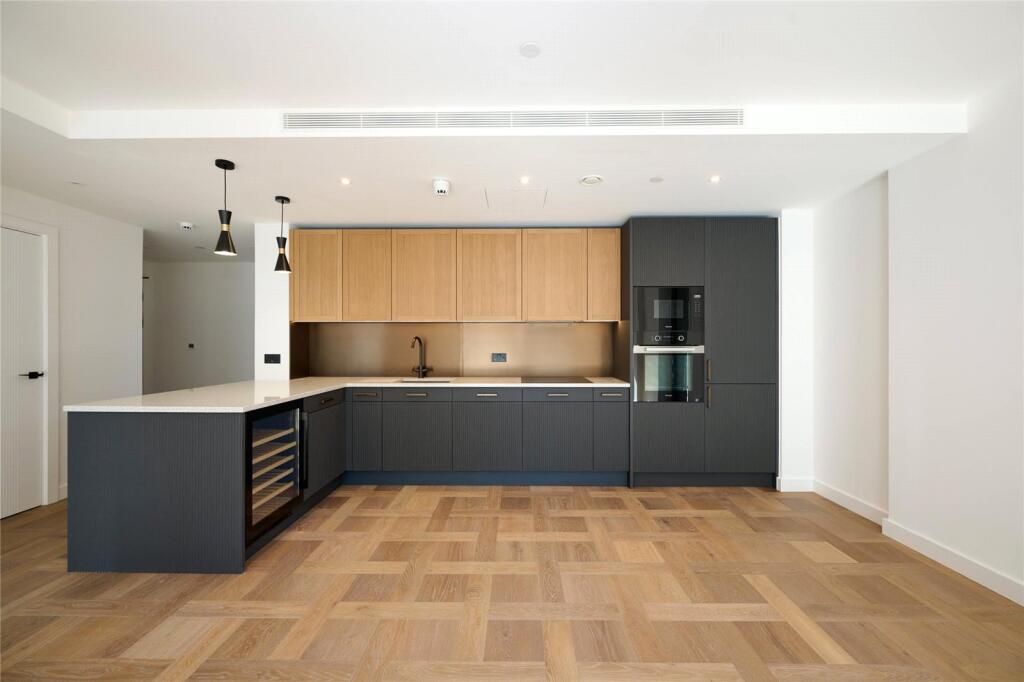 Main image of property: Merino Gardens, Saffron Wharf, London, E1W