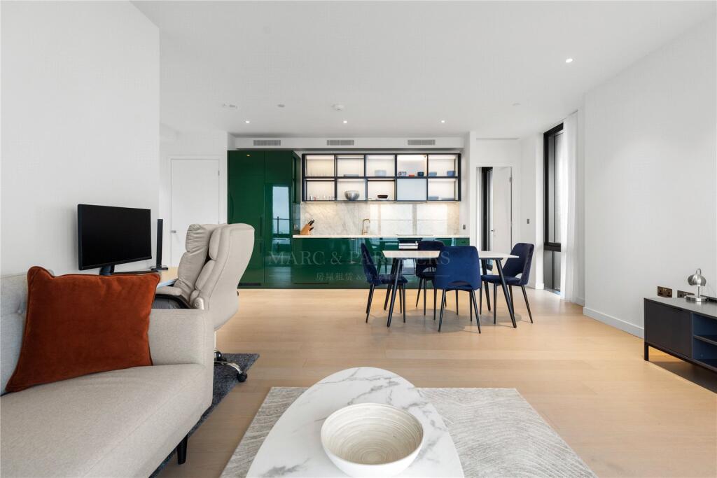 Main image of property: Hobart Building, Wardian, London, E14