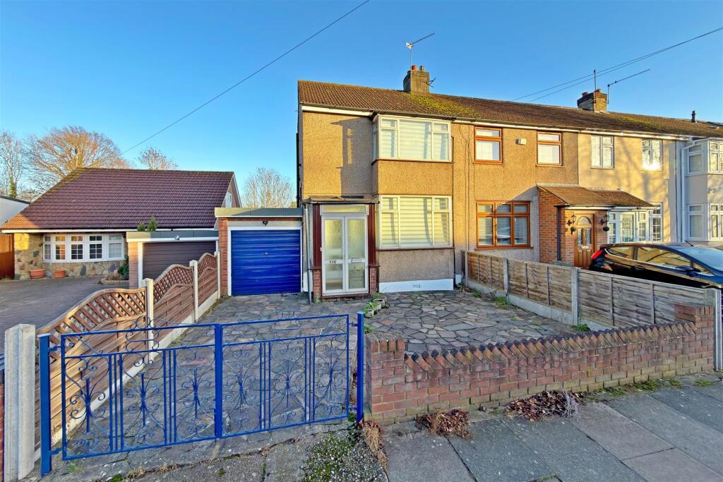 Main image of property: Northumberland Avenue, Hornchurch
