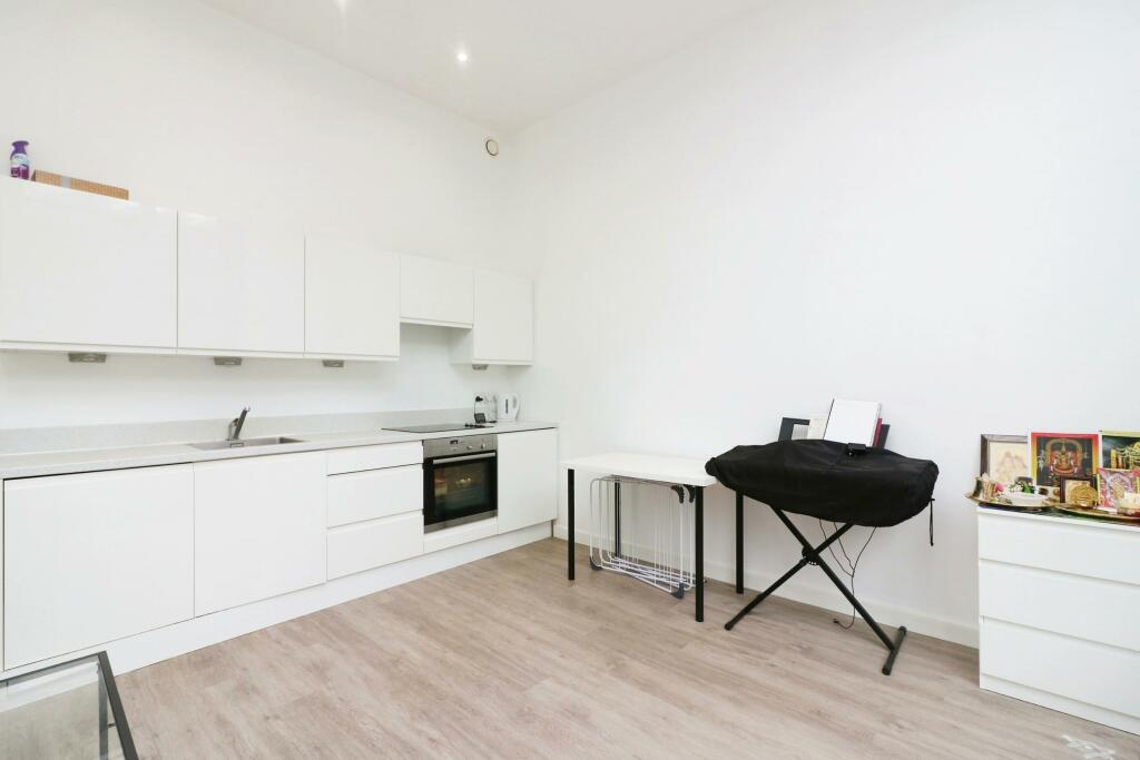 Additional property image - Bellmont Lodge, Welwyn Garden City, Herts, AL7