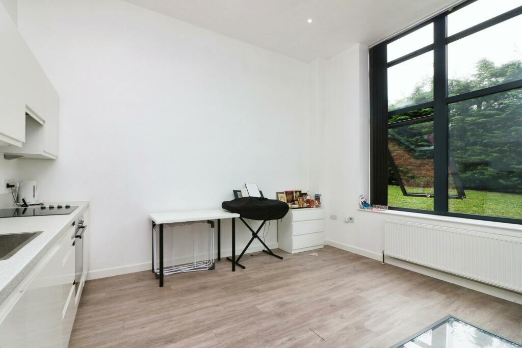 Additional property image - Bellmont Lodge, Welwyn Garden City, Herts, AL7