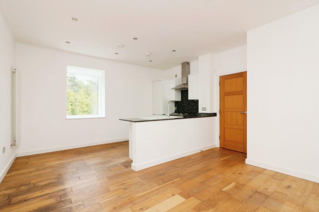 Additional property image - Times Court, Clock House Gardens, Welwyn, Herts, AL6