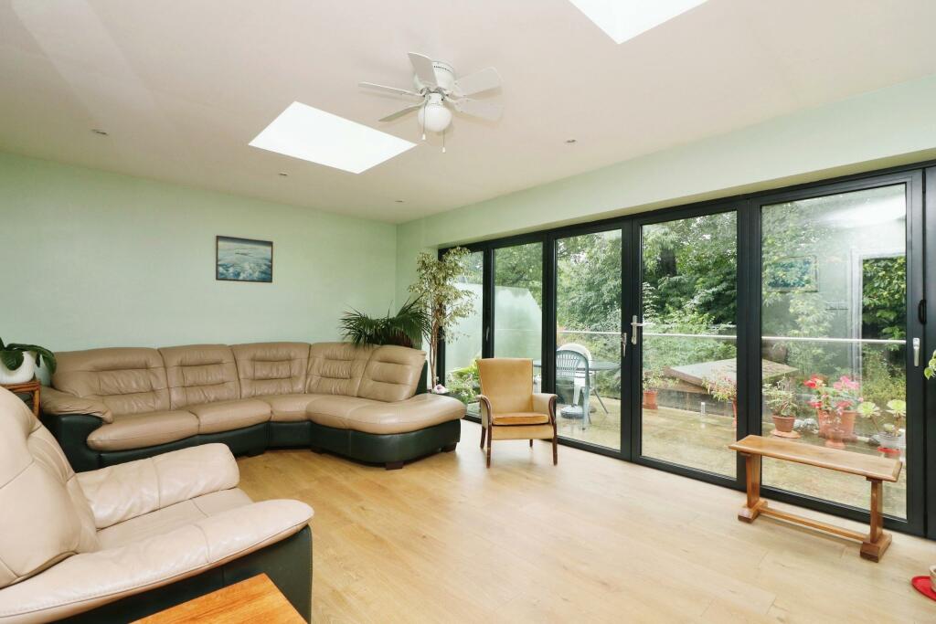 Additional property image - Hillside Way, Welwyn, Herts, AL6