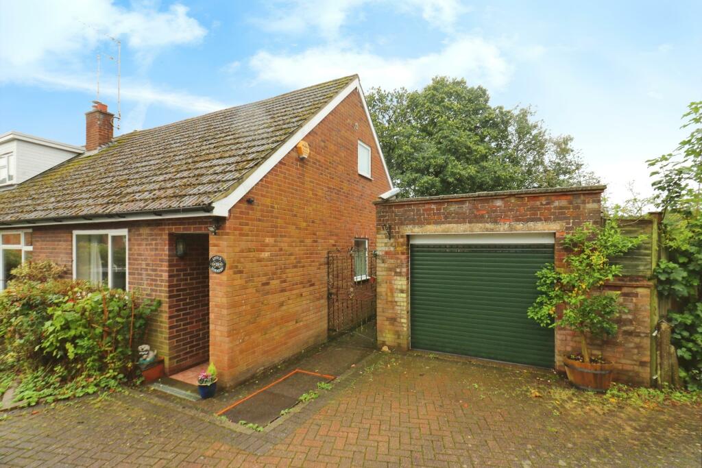 Additional property image - Hillside Way, Welwyn, Herts, AL6
