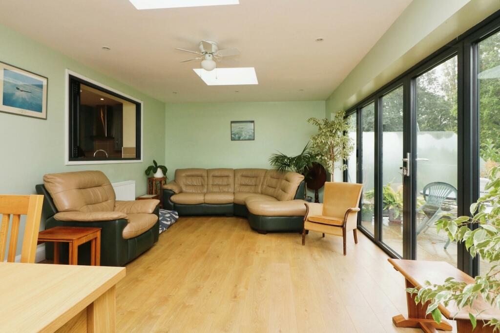 Additional property image - Hillside Way, Welwyn, Herts, AL6