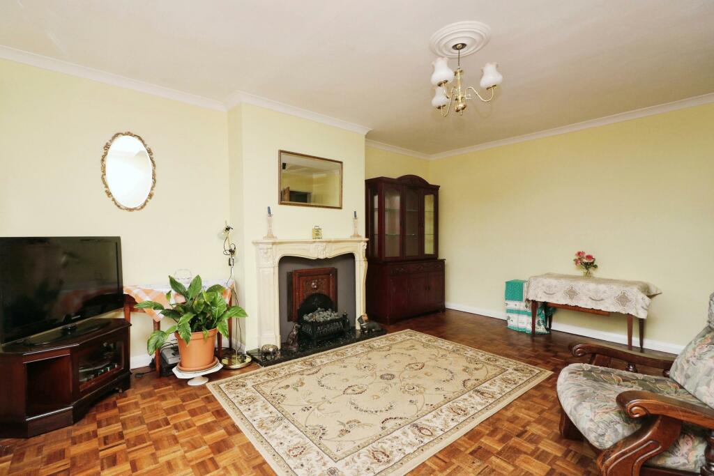 Additional property image - Hillside Way, Welwyn, Herts, AL6