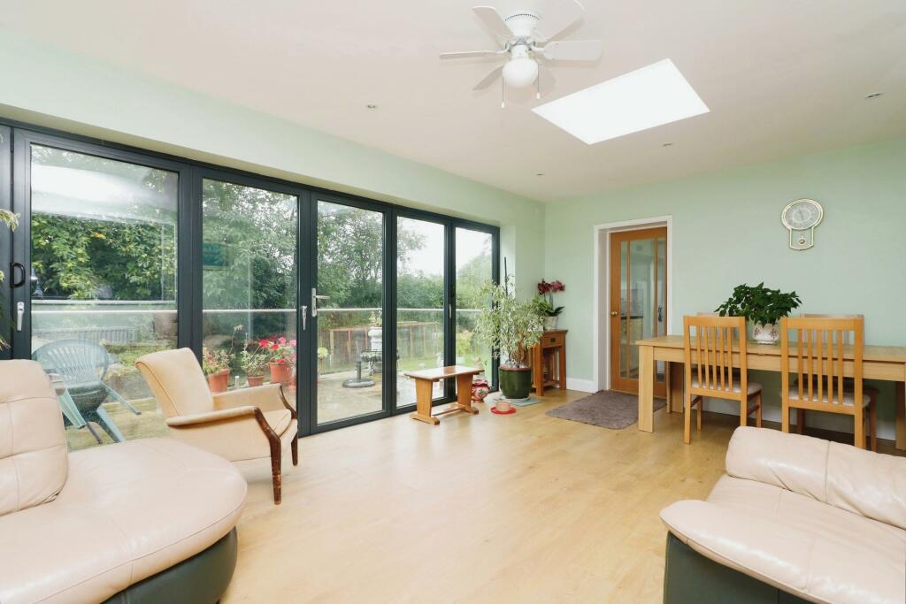Additional property image - Hillside Way, Welwyn, Herts, AL6
