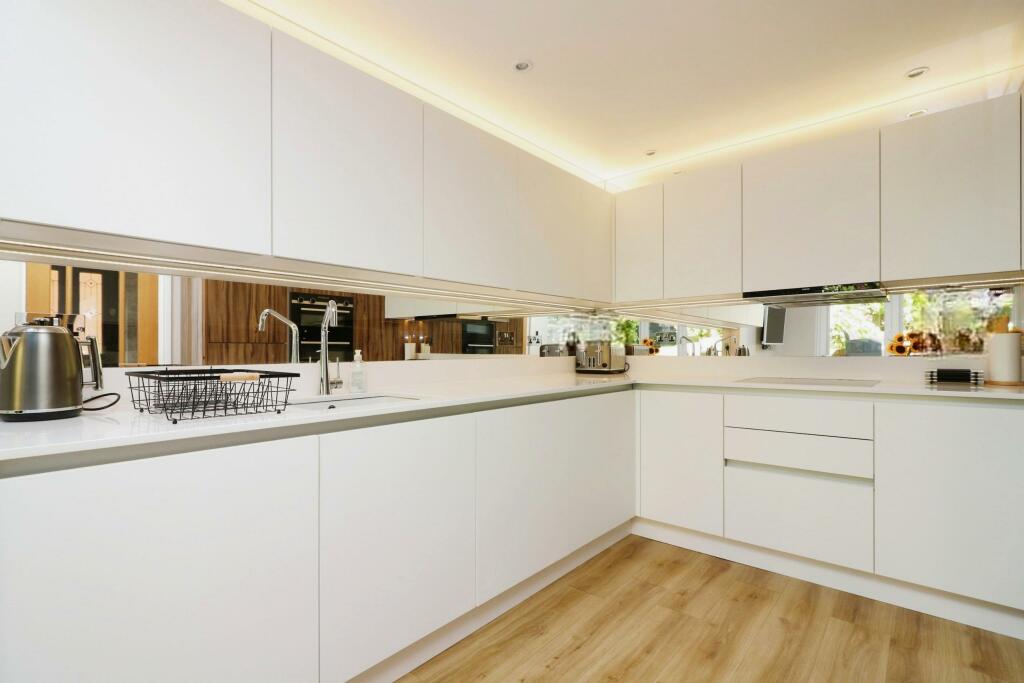 Additional property image - Norman Road, Welwyn, Herts, AL6