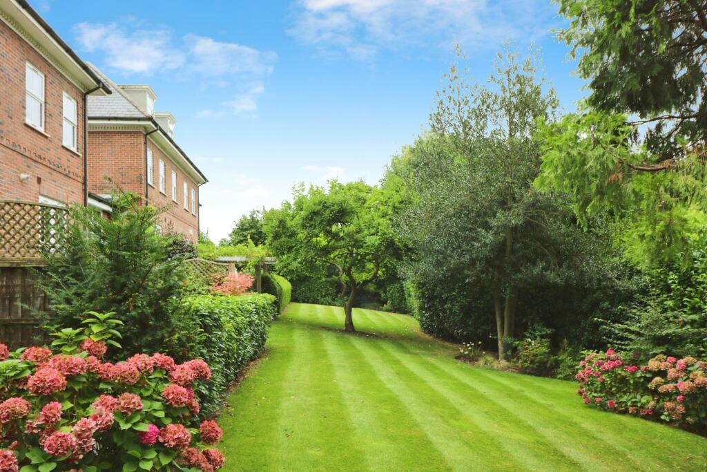 Additional property image - Wendover Lodge, Welwyn, Herts, AL6